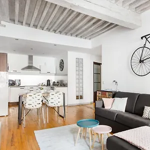 L'authentik, Charme Et Confort En Vieille Apartment Annecy